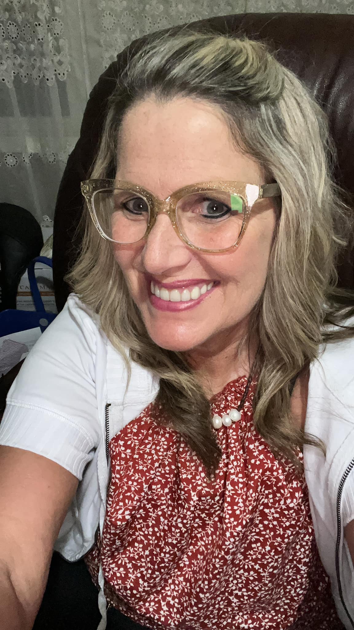 Knox Cat Eye Progressive Glasses - Sparkly Clear | Payne Glasses